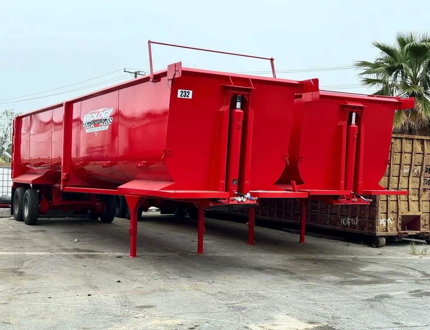 Hydraulic lines and valve on a transfer set built by DM Welding